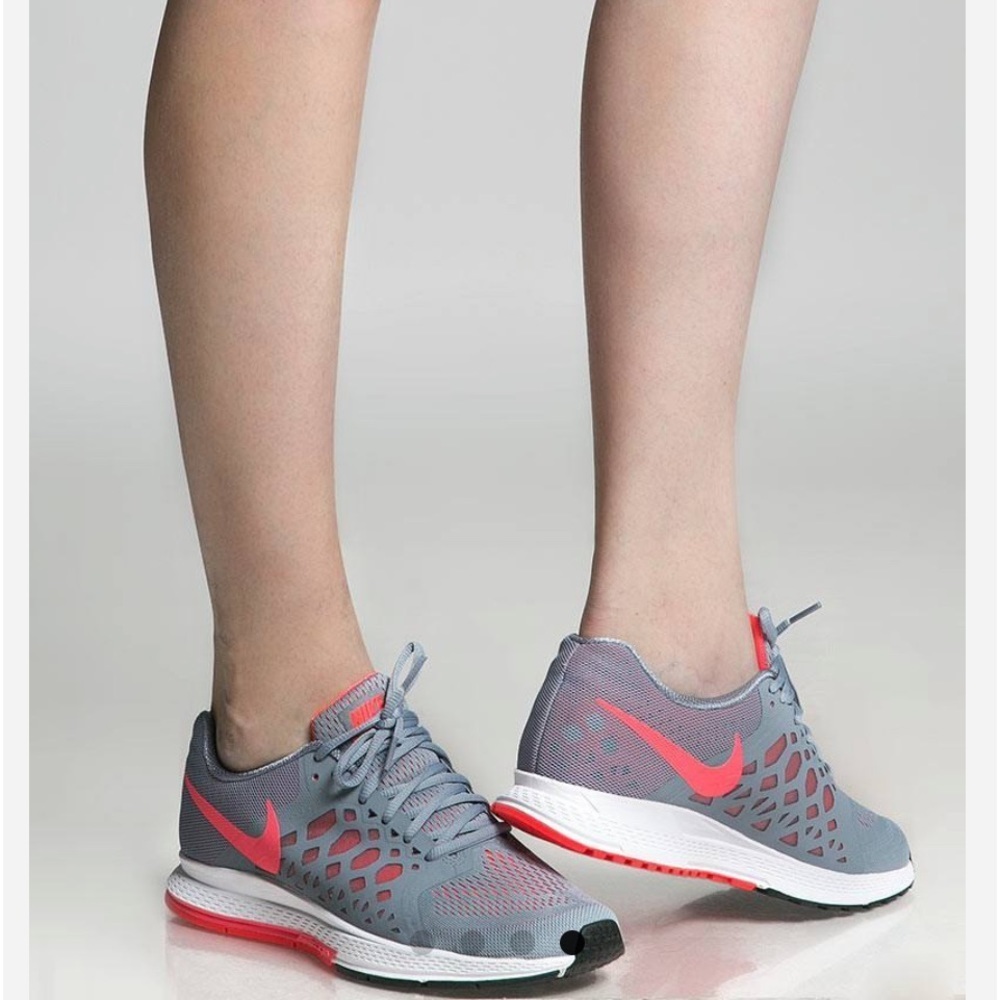Nike Zoom Pegasus 31 Women’s size 11
